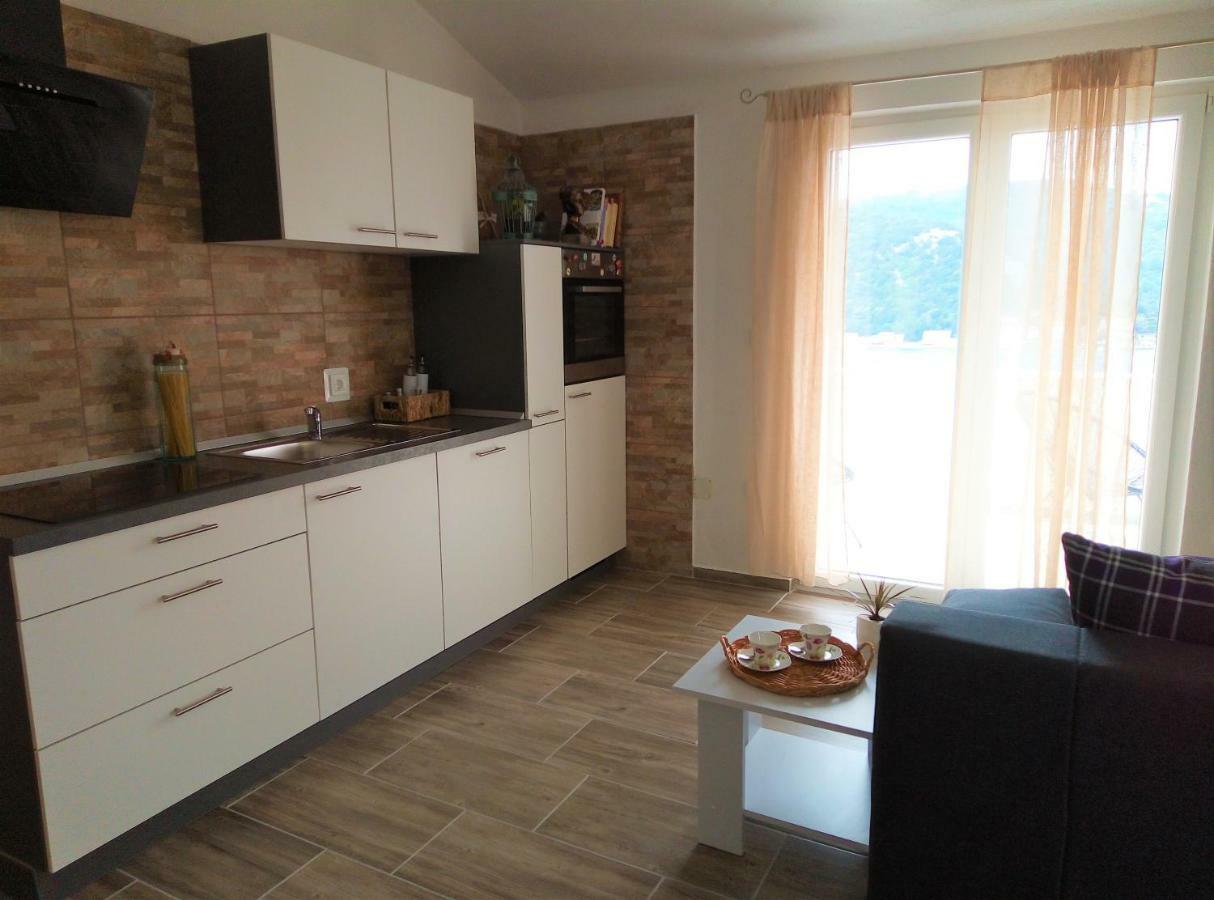 Apartments Kurelja Lastovo Екстериор снимка